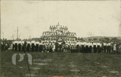 Veřejné cvičení sokolské v Rožmitále