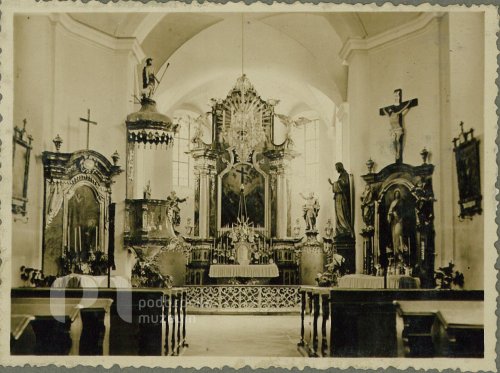 Interiér kostela
