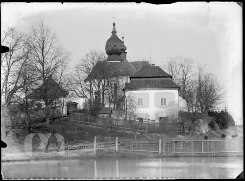 Farní kostel ve St. Rožmitále