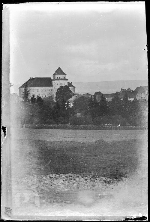 Pohled z Obůru na radnici