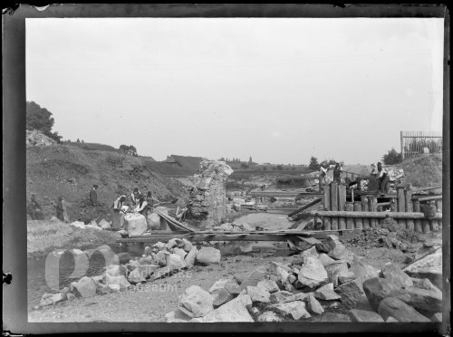 Stavba mostu u slévárny