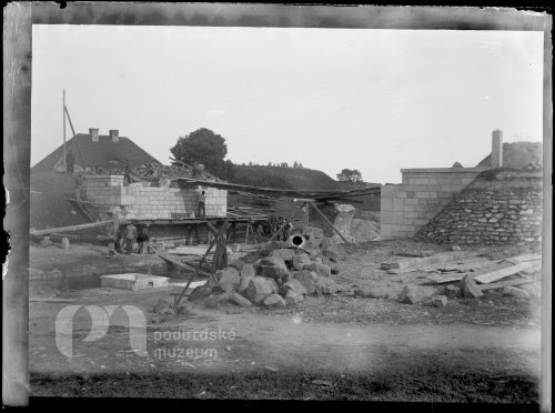 Stavba mostu u slévárny