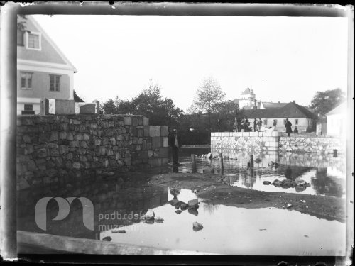 Mostní pilíře hotové u Vočky koželuha