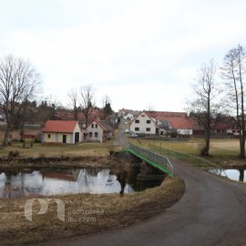 Pohled na Skuhrov, foto Šimek, únor 2022