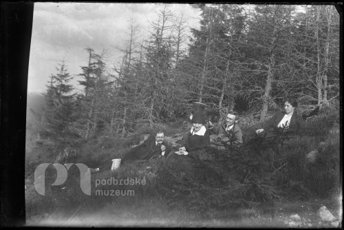 Odpočinek v lese u Míšov