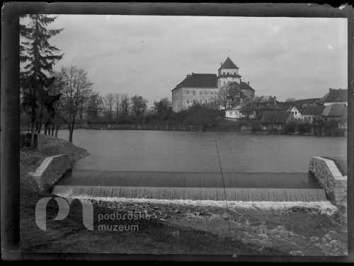 Zámek ze spalvu Kuchynky