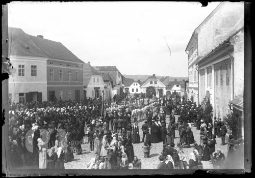 Boží tělo na náměstí