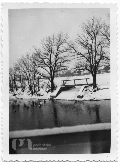 Hráz Podzámeckého rybníka