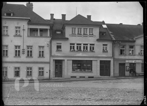 Záložna z náměstí