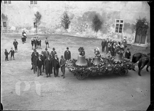 Zvony pro farní kostel