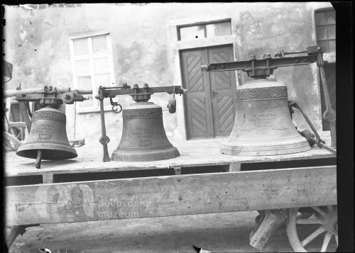 Zvony pro farní kostel