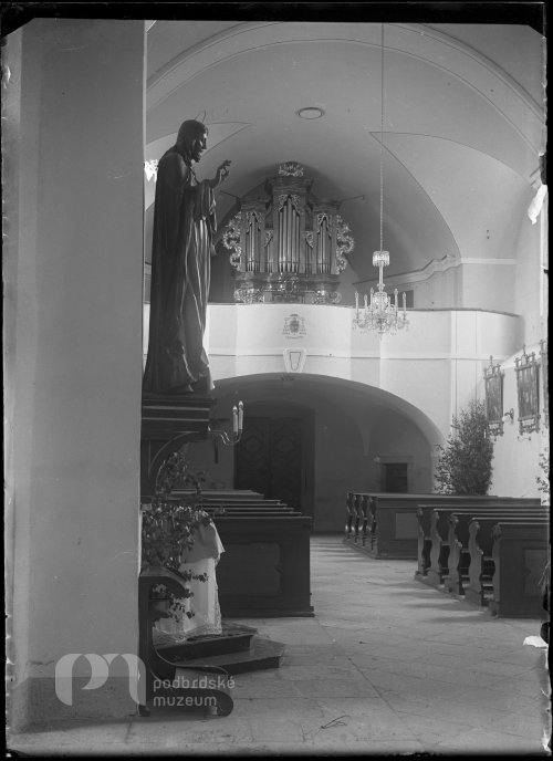 Farní kostel - interiér