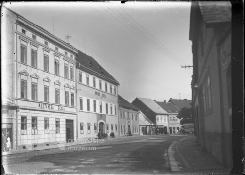 Školy na náměstí v Rožmitále