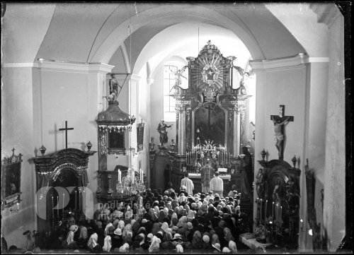 Mše v kostele ve Starém Rožmitále