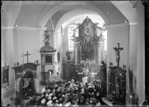 Mše v kostele ve Starém Rožmitále