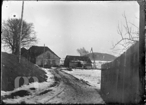 Václav Matoušek: Rožmitál, St. Rožmitál, též snímky odjinud. Portál je odjinud. (průměrné). Krabička Agfa Ultra rapid, photo-patten, 6,5x18