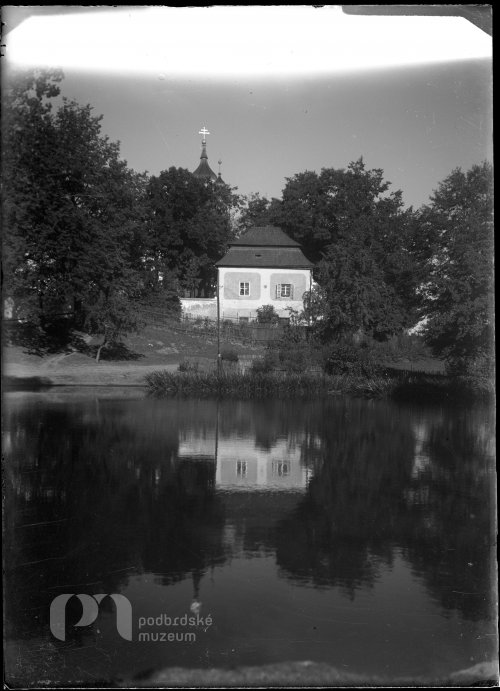 Kaplanka s rybníkem