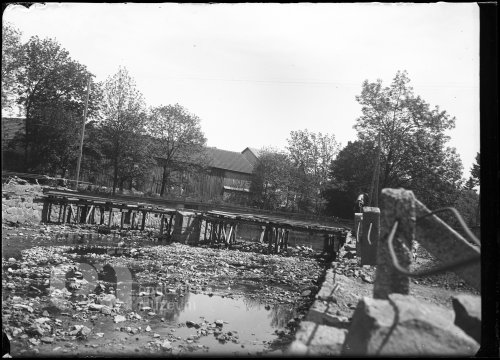 Stavba mostu ve Starém Rožmitále