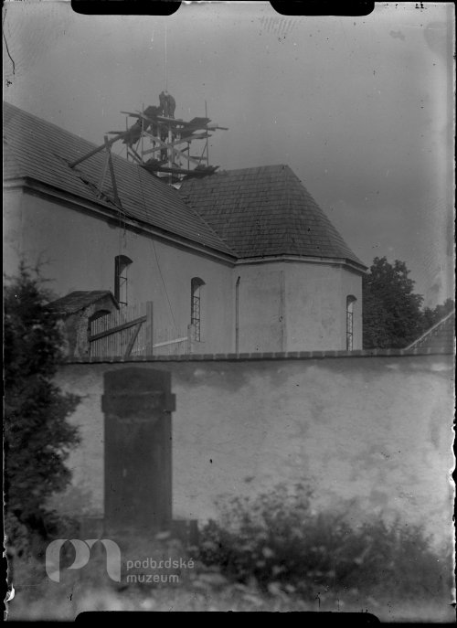 Oprava sanktusníku farního kostela