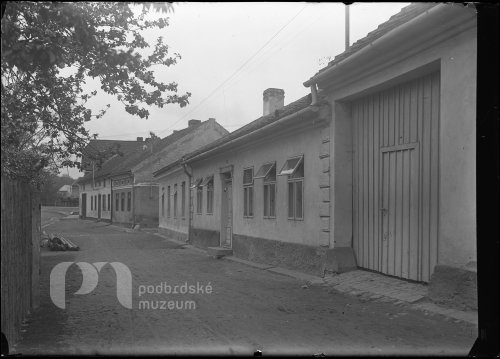 Třebízského nábřeží