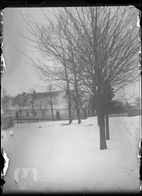 Neznámá chalupa v zimě