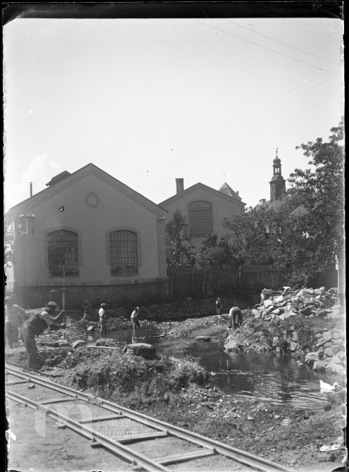 Stavba regulace Vlčavy