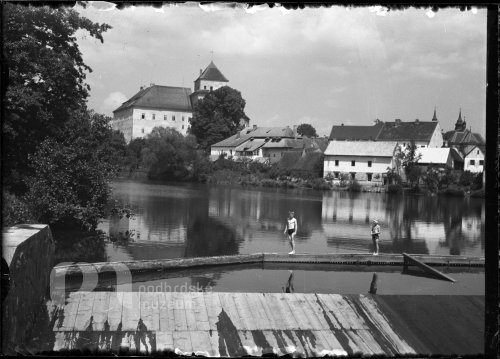 Rožmitálský zámek přes Kuchyňku